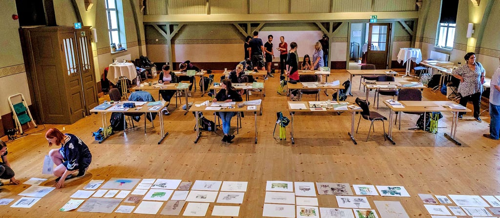 Am Freitag haben die Gymnasiasten aus Dessau im historischen Gasthof „Zum Eichenkranz“ von Wörlitz die Projektarbeiten präsentiert.
