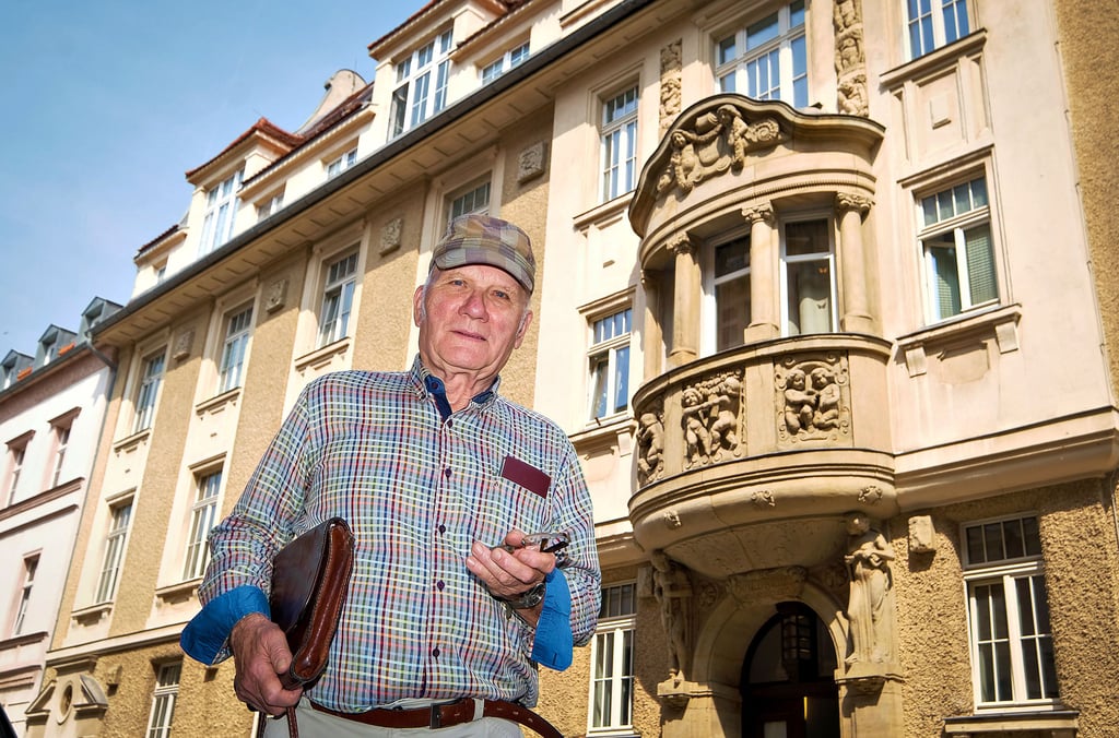 Klaus-Jürgen Stolze hat, wie seine Vorfahren, in der Klinik im Weidenplan 6 gearbeitet.