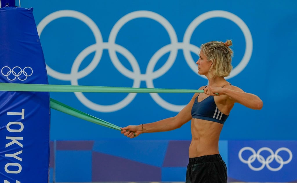 Anschwitzen in Tokio: Laura Ludwig beim ersten Olympia-Training in Japan.