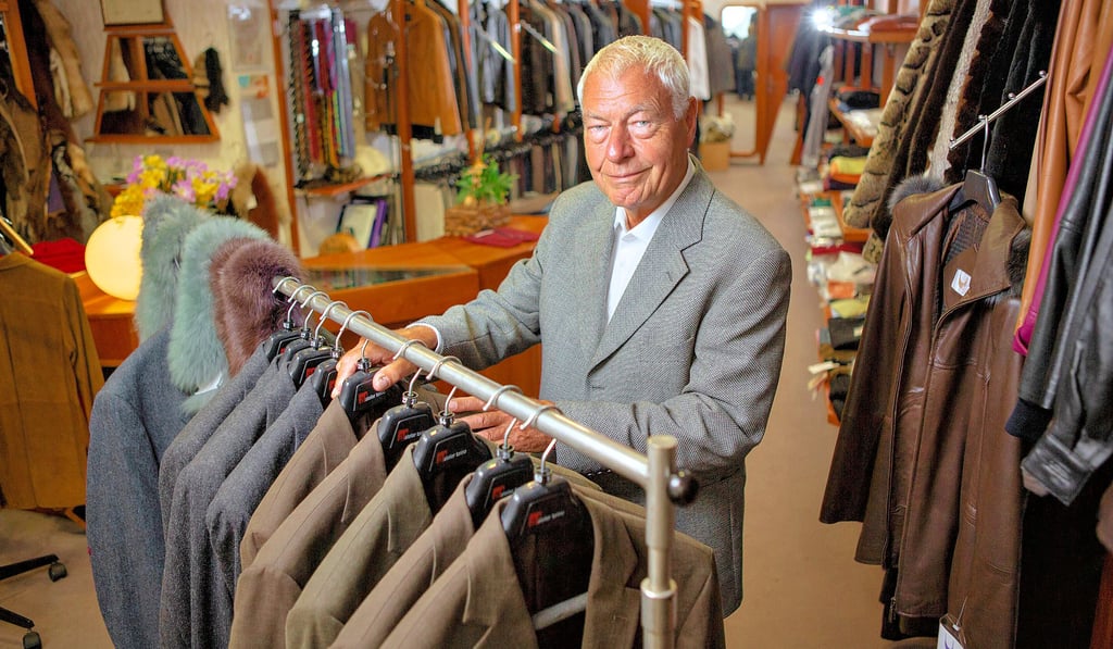 Rainer Germann wird sein Bekleidungsgeschäft in der Schalaunischen Straße bald schließen.