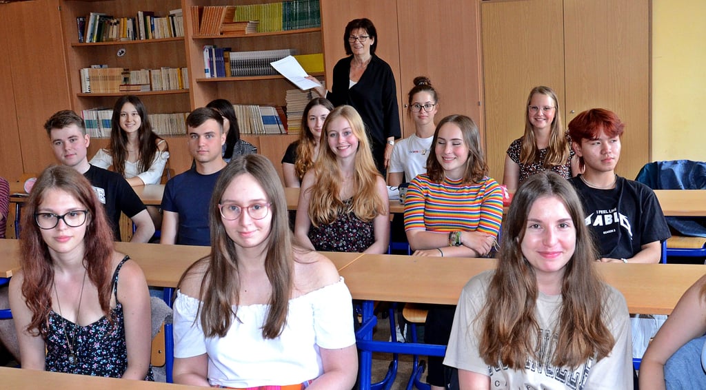 Veronika Schimmel gibt den Elftklässlern eine ihrer letzten Mathestunden als Schulleiterin des Francisceums. Künftig wird sie nur noch in Teilzeit das Kollegium verstärken.