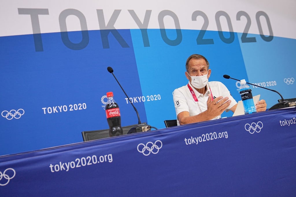 Alfons Hörmann bei der ersten deutschen Pressekonferenz in Tokio.