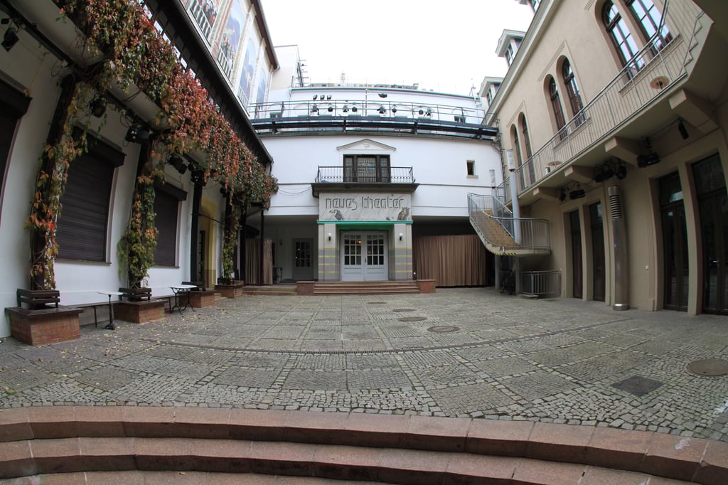 Hof des Neuen Theaters nt in Halle