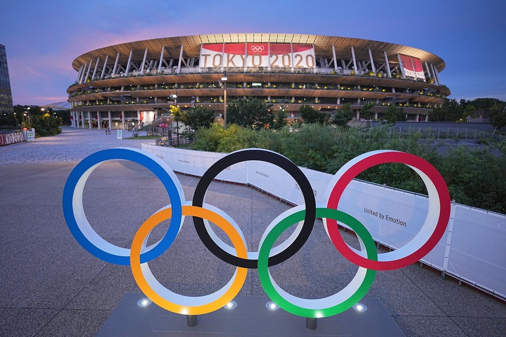 Die Eröffnungsfeier findet im Olympiastadion von Tokio statt.