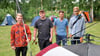 Marvin Boßmann (von links), Dominik Kinne, Philipp Brandt und Max Deubeler lieben das Lagerleben und hoffen als Angelfreunde nicht nur auf den großen Fang, sondern setzen vor allem auf eine schöne gemeinsame Zeit.