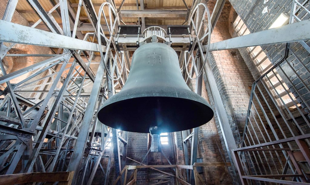 Als Zeichen der Solidarität und im Gedenken an die vielen Opfer der Flutkatastrophe sollen bundesweit in vielen Kirchen die Glocken läuten.