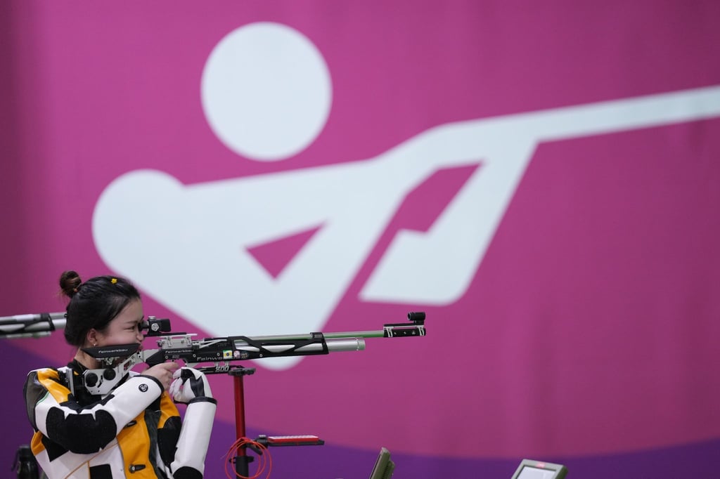 Die chinesische Schützin Qian Yang gewann die erste Goldmedaille bei den Olympischen Spielen in Tokio.
