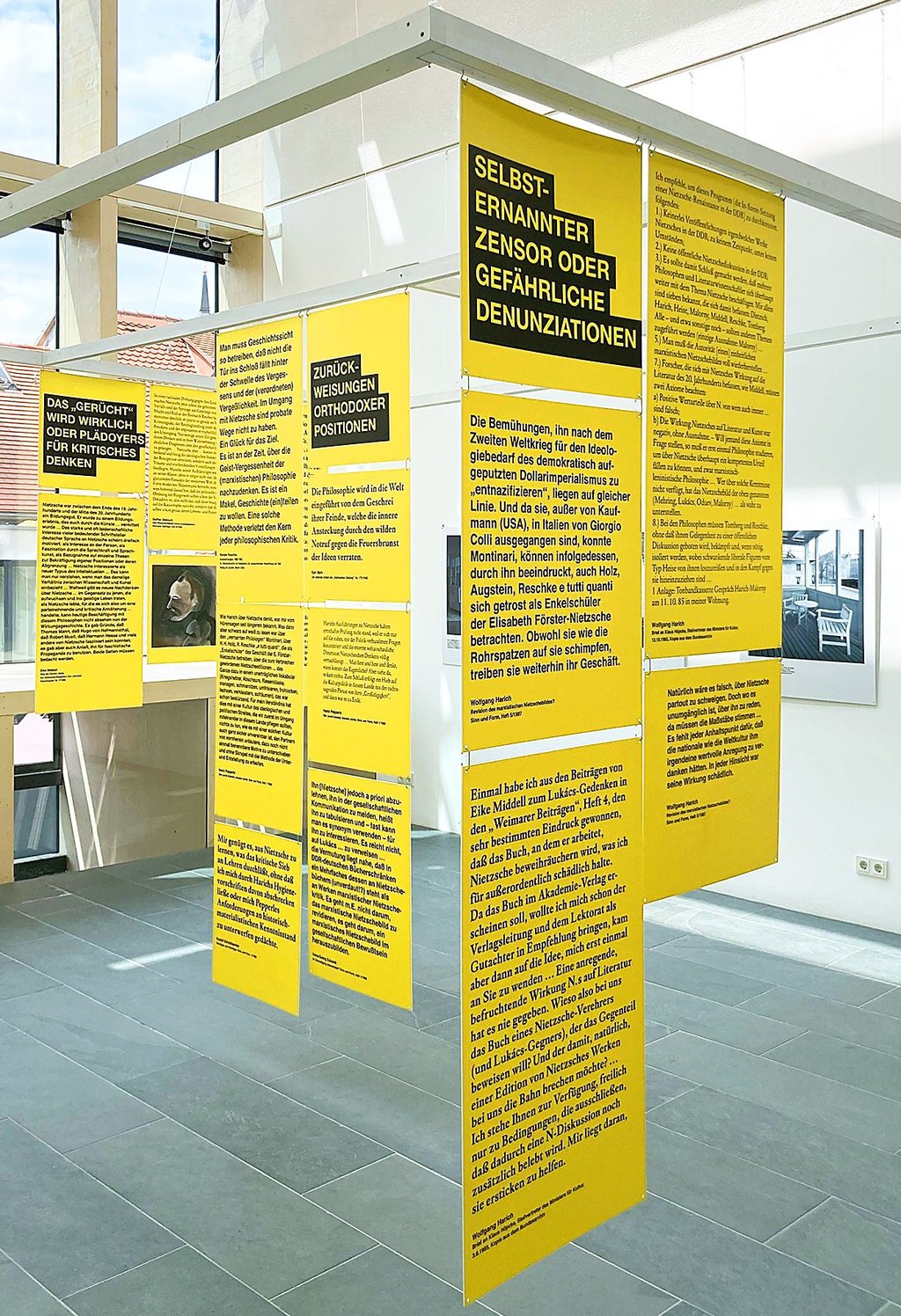 Eine lange Diskussion gebündelt in markanten Zitaten: Das Nietzsche-Dokumentationszentrum in Naumburg informiert über Nietzsche in der DDR.