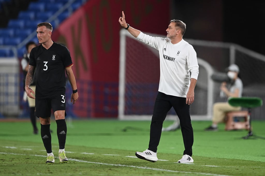 Trainer Stefan Kuntz trifft mit seinem Team im nächsten Spiel auf die Mannschaft der Elfenbeinküste.