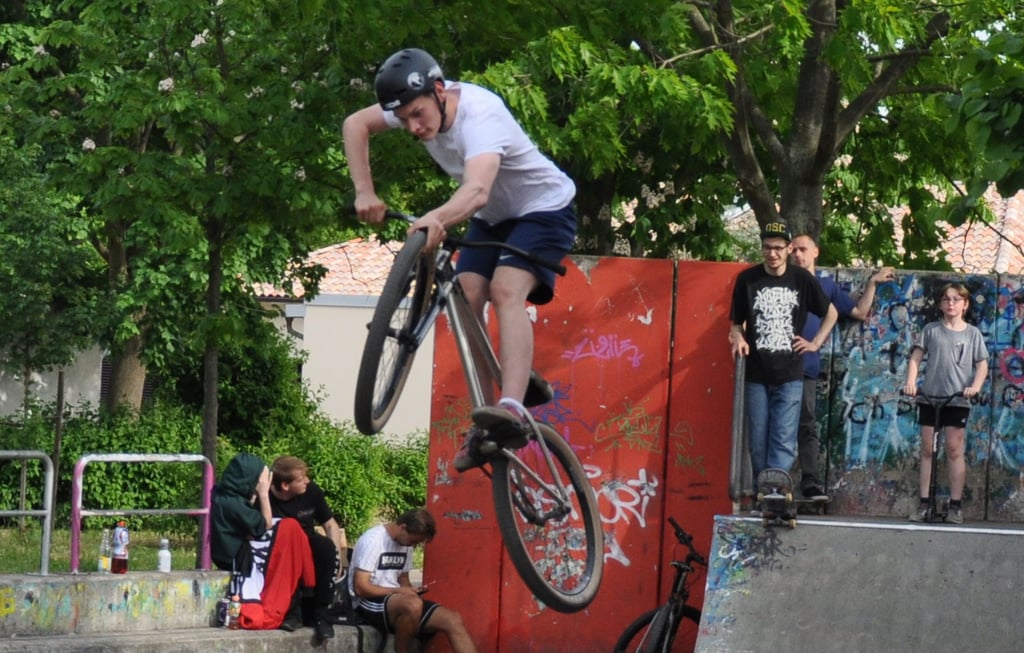 Die Skaterszene hat sich in Genthin etabliert. Im September soll ein mobiler Skaterpark am Wasserturm aufgebaut werden.