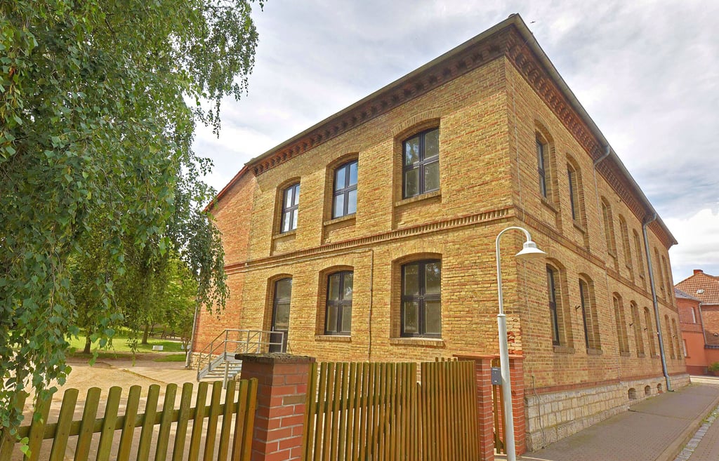 Die Froser Grundschule ist nun verkauft. Kein einfacher Schritt für viele Betroffene.