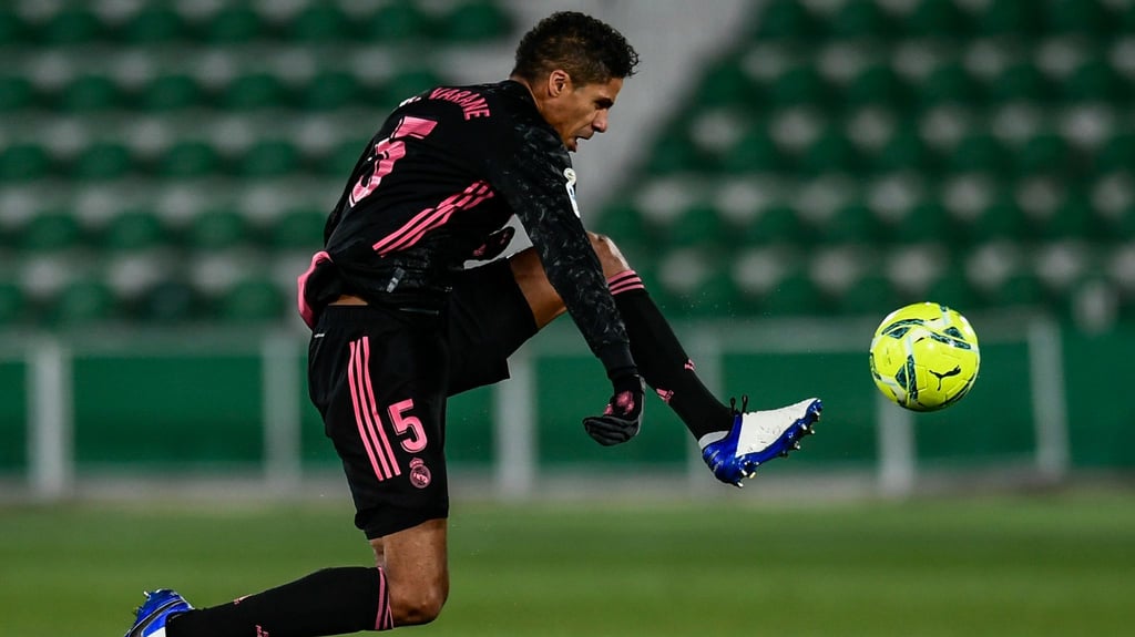 Steht vor dem Wechsel zu Manchester United: Real Madrids Raphael Varane in Aktion.