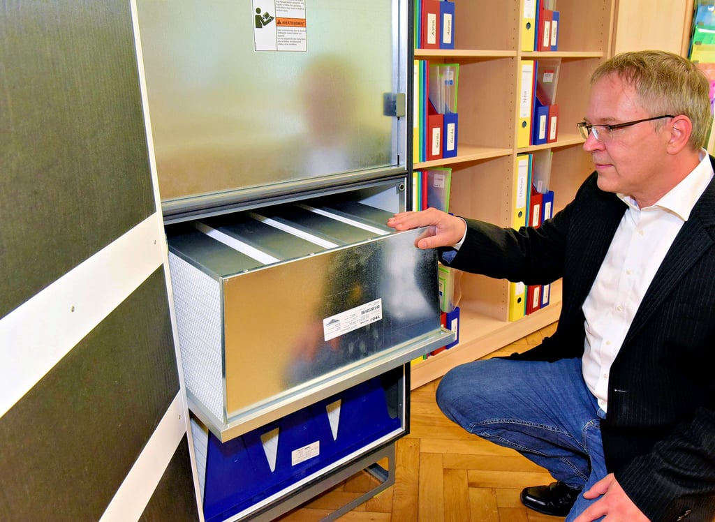 In der vergangenen Woche hatte Prof. Frank Beyrauch von der Uni Magdeburg Virenfilter für Klassenräume vorgestellt.