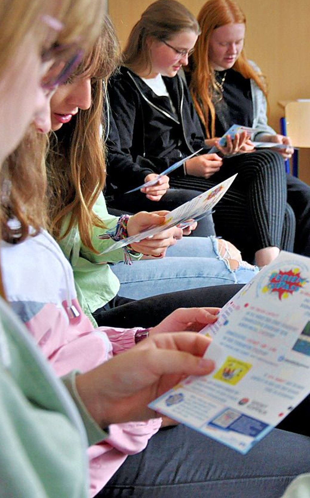 Der Staßfurter Ferien(s)pass, auf den mit Flyern auch in Schulen aufmerksam gemacht wurde, ist im Bürgerservice (Kaligarten) und im Förderstedter Rathaus erhältlich - in diesem Jahr sogar kostenlos.