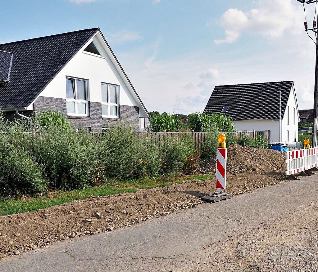 Vis-a-vis vom geplanten Kiesfeld sind in Wiedelah gerade neue Eigenheime entstanden. Die weitere Bebauung des Gebiets ist nun offen.