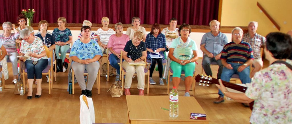 Jeden Donnerstag um 19 Uhr treffen sich die Sängerinnen und Sänger zur Probe im Volkshaus in Colbitz.