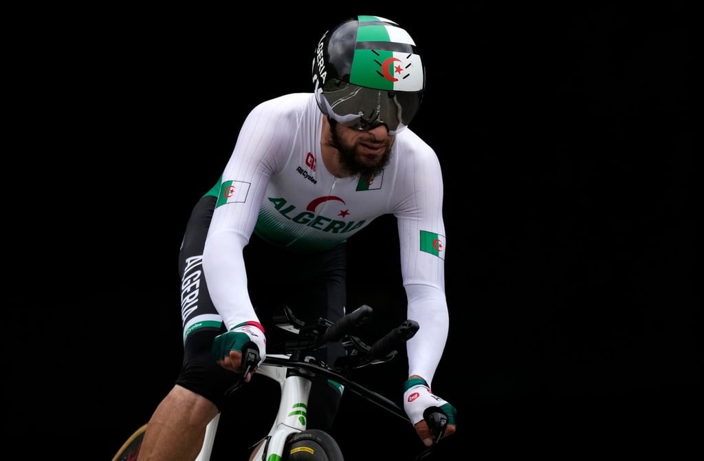Der Algerier Azzedine Lagab hat auf die rassistische Entgleisung des deutschen Rad-Sportdirektors Patrick Moster reagiert.