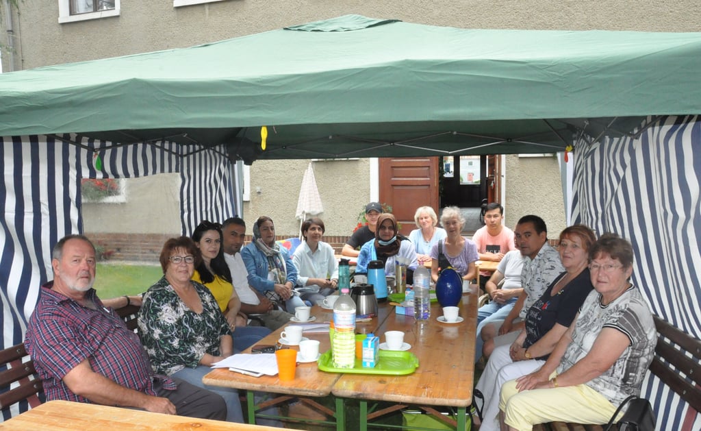 Jeden Dienstag veranstaltet die AG Willkommenskultur ein internationales Café im Jugendzentrum "Der Treff" zum Austausch untereinander.