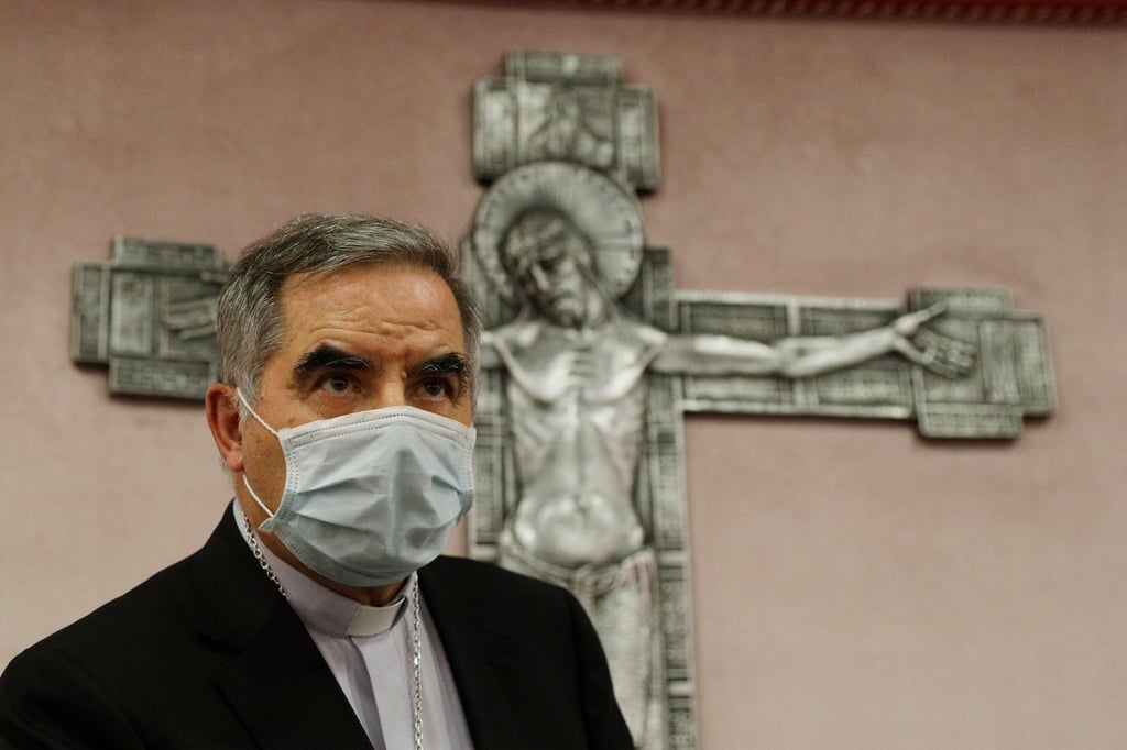 Unter den nun Vorgeladenen ist unter anderem Kardinal Giovanni Angelo Becciu. Gegen ihn besteht der Verdacht der Veruntreuung und des Amtsmissbrauchs.
