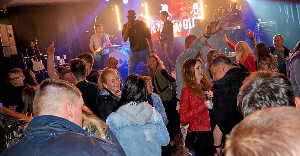 In der jüngeren Vergangenheit wurde auf dem „Buschfest“ im Festzelt gerockt. Nun steht eine Open-Air-Nacht auf dem Plan.