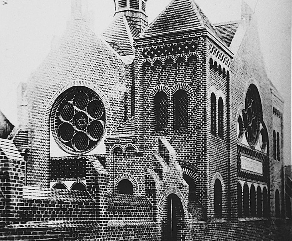 Um 1910 entstand dieses Foto von der Zerbster
Synagoge.