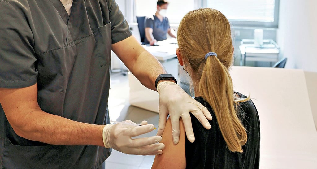 Bisher konnten 12- bis 15-Jährige sich beim Hausarzt impfen lassen. Ab dem 3. August startet auch das Impfzentrum in Haldensleben mit der Impfung für die Jüngeren.