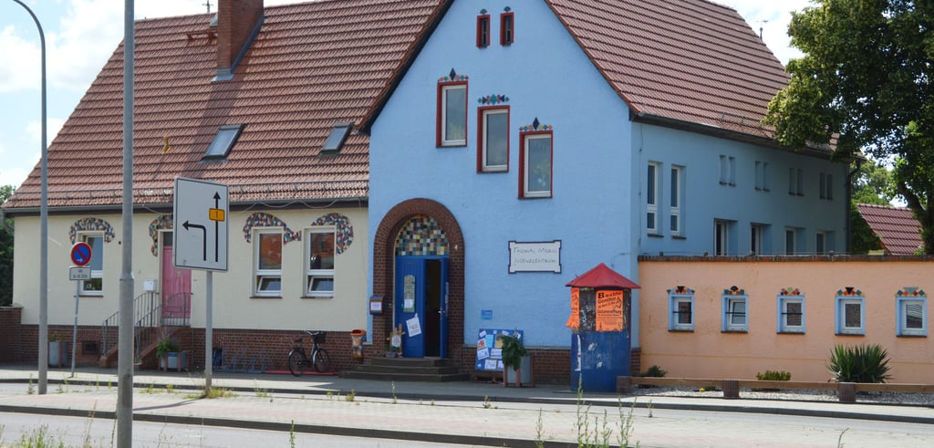 Die Räume im Morus-Haus werden derzeit renoviert. Trotzdem gibt es auch im August dort Aktivitäten. Vor allem im Außenbereich.