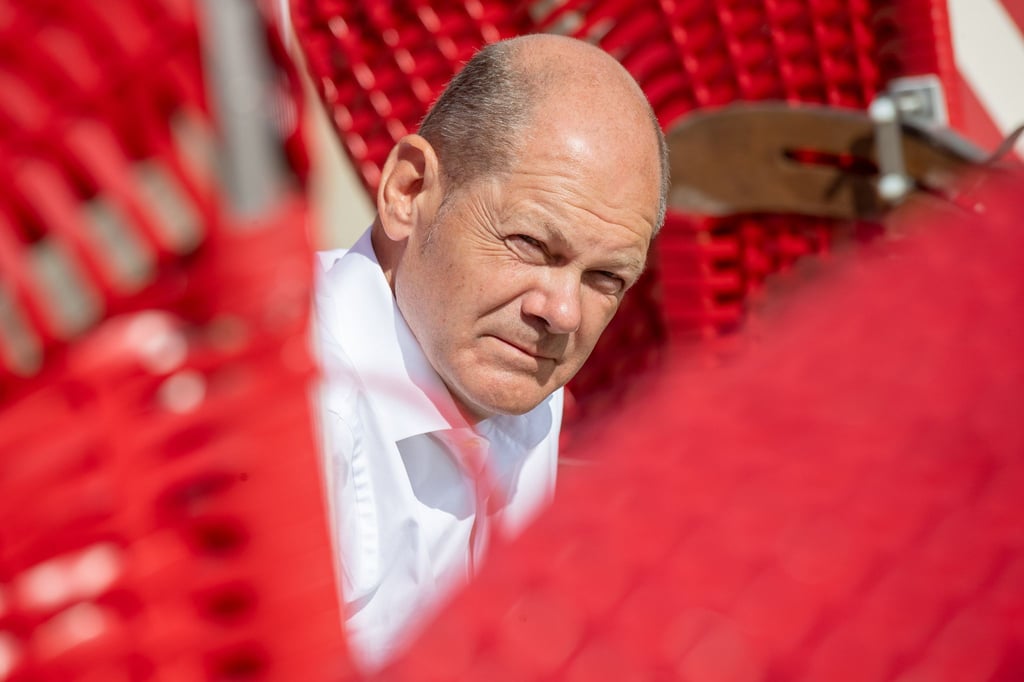 Olaf Scholz, Kanzlerkandidat und Spitzenkandidat der SPD, antwortet auf Fragen von Bürgern.
