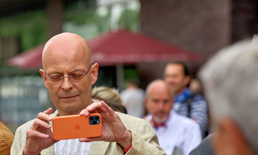 OB Bernd Wiegand war am Donnerstag bei der Eröffnung des neuen Verwaltungsstandortes in Neustadt dabei, obwohl er suspendiert ist.