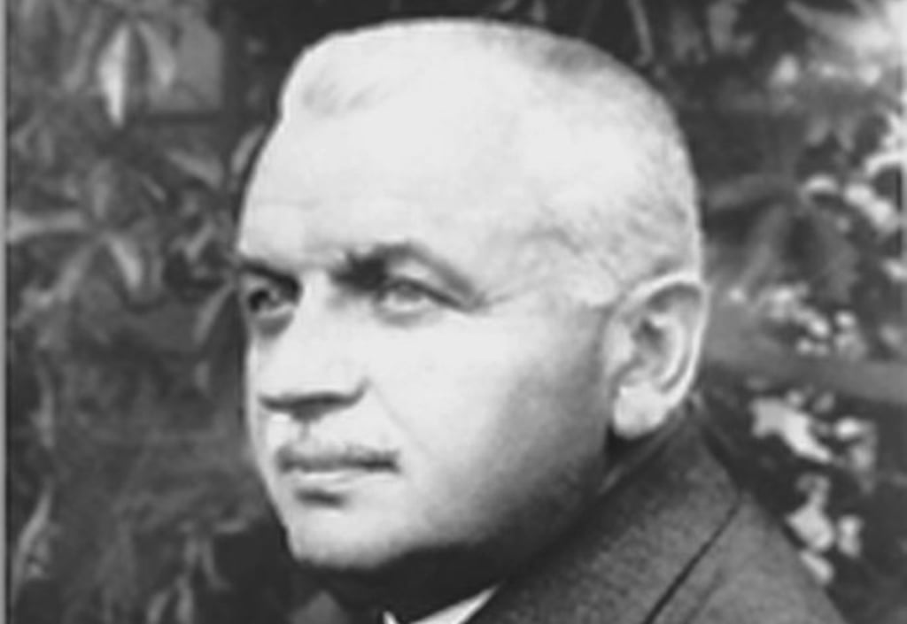 Otto Karstädt (1876 - 1947) war Schultheoretiker und Ministerialrat, der seine Jugend in Genthin verlebt hat.