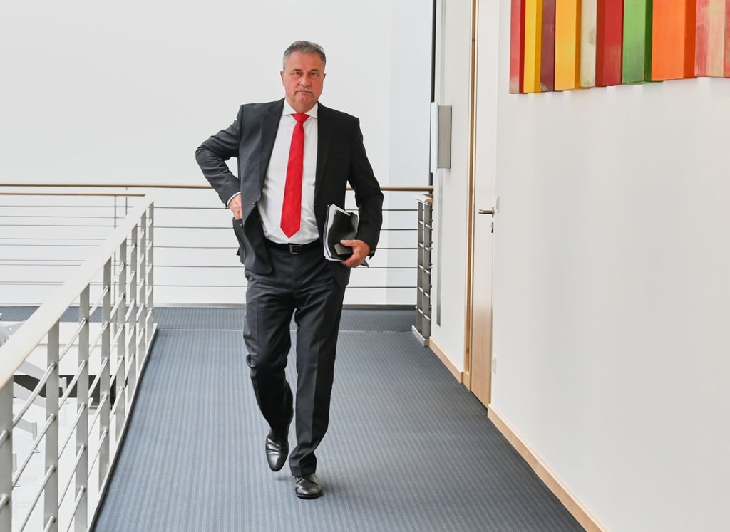 Claus Weselsky, Vorsitzender der Lokführergewerkschaft GDL, ist mit dem Angebot der Bahn nicht zufrieden.