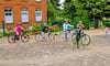 Die Domersleber Grundschüler proben für ihre Fahrradprüfung.