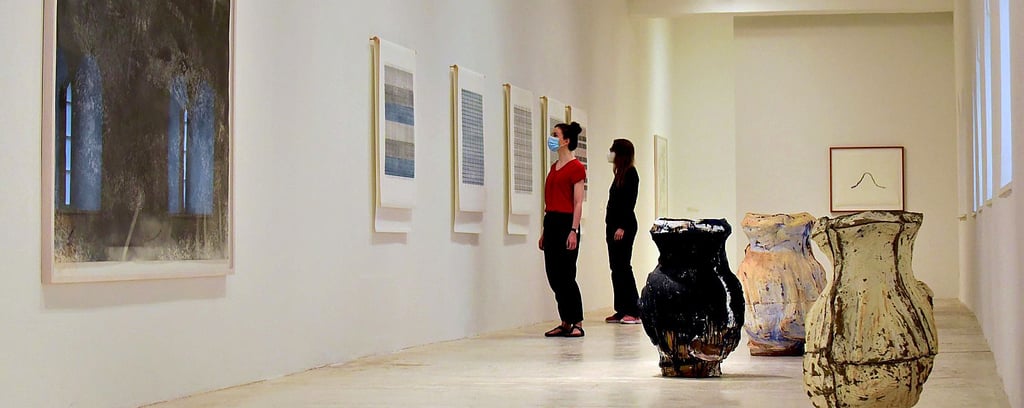 Das Magdeburger Kunstmuseum Kloster Unser Lieben Frauen zeigt neu erworbene Werke junger Künstler aus Sachsen-Anhalt.