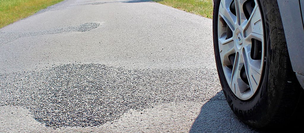 Schadhafte Stellen wurden auf dem Weg zwischen Mechau und Kaulitz ausgebessert. Auch Radfahrer sind dort unterwegs.