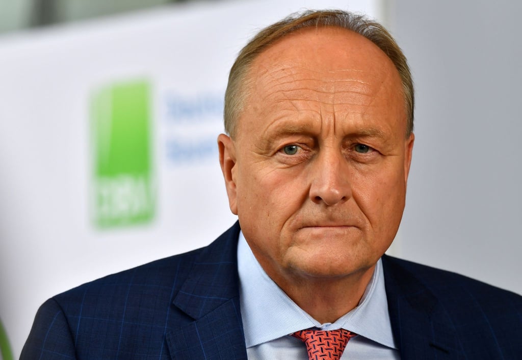 Joachim Rukwied, Präsident des Deutschen Bauernverbandes, schaut in die Runde.