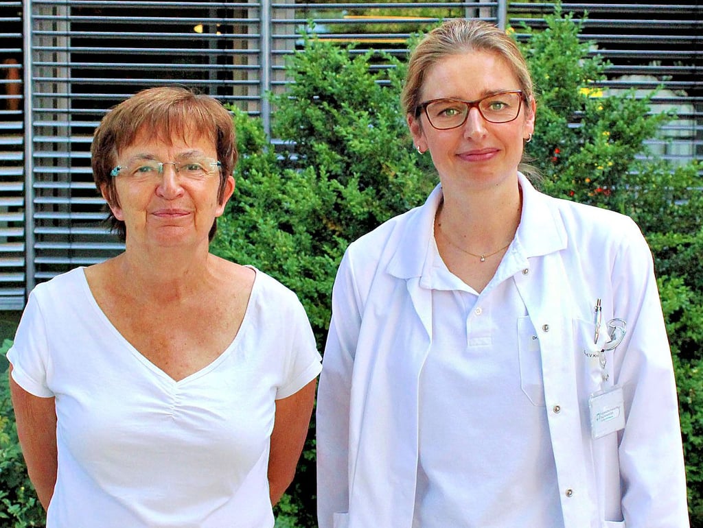 Die Onkologin Dr. med. Cornelia Winkelmann geht nach fast 40-jähriger Tätigkeit im Paul Gerhardt Stift langsam in Richtung Ruhestand. Ihre Nachfolge hat  Dr. med. Viktoria Krupnik-Nietzold angetreten.