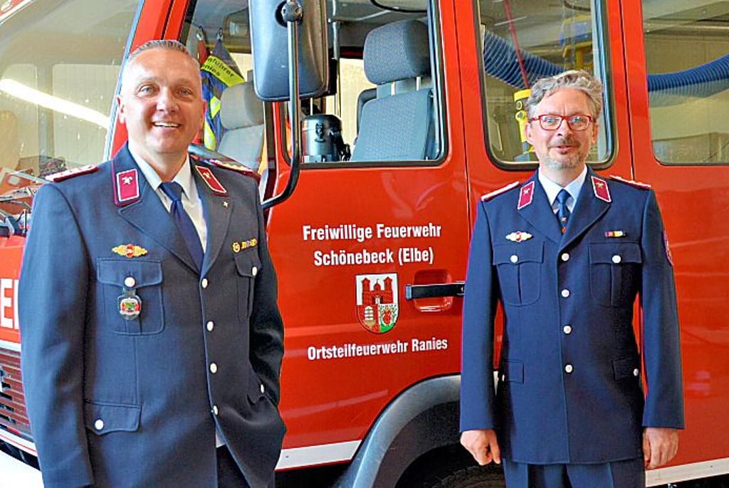 Gunnar Ulrich (links) und Martin Hopfer bleiben für die kommenden sechs Jahre Wehrleiter beziehungsweise stellvertretender Wehrleiter der Ortsteilwehr Ranies