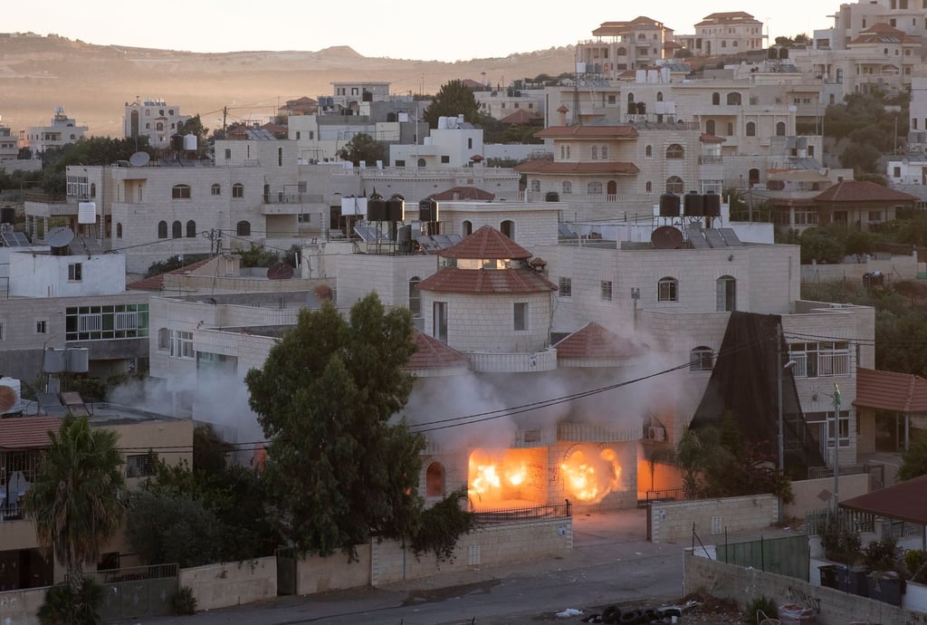 Die israelische Armee zerstört das Haus eines mutmaßlichen palästinensischen Attentäters.