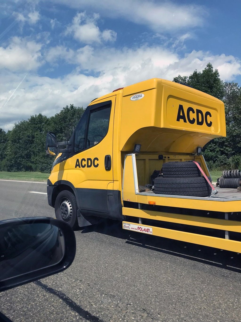 Der ADAC warnt vor falschen Pannenhelfern im östlichen Europa und auf dem Balkan, die sich als Mitarbeiter des Autoclubs ausgeben.