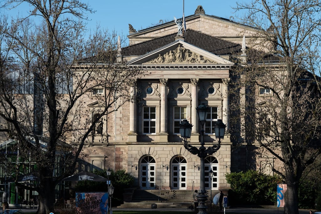 Außenaufnahme vom Deutschen Theater in Göttingen.