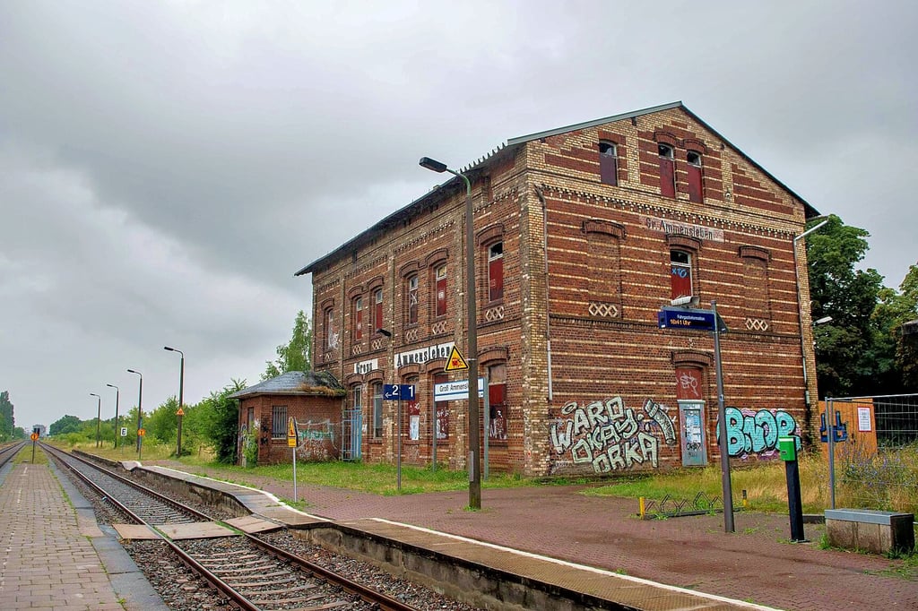 2022 würde der Bahnhof Groß Ammensleben sein 150. Jubiläum feiern. Fast 100 Jahre vorher wurde hier noch der Ernstfall geprobt.
