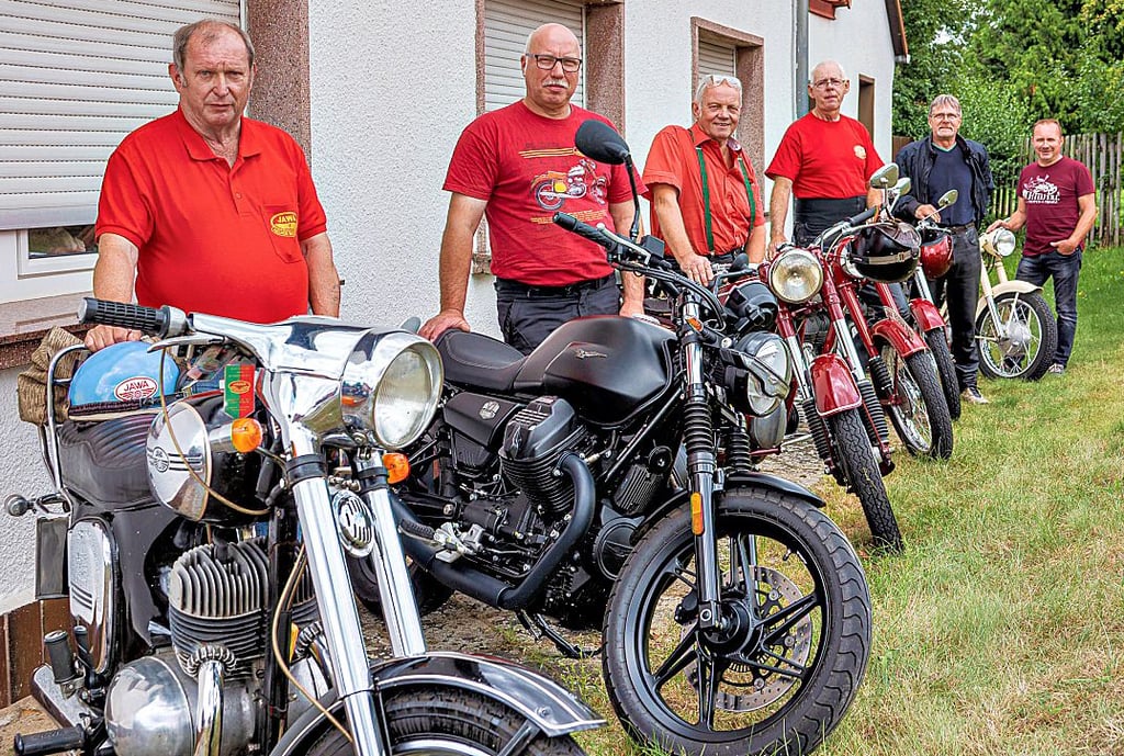 Dies ist nur ein Teil der 30 Maschinen, die am Sonnabend in Gommern zu bewundern waren.