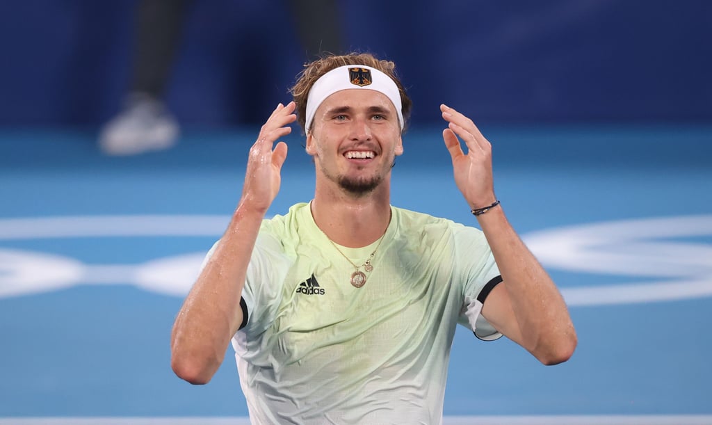 Alexander Zverev kann seinen Triumph kurz nach dem verwandelten Matchball kaum fassen.