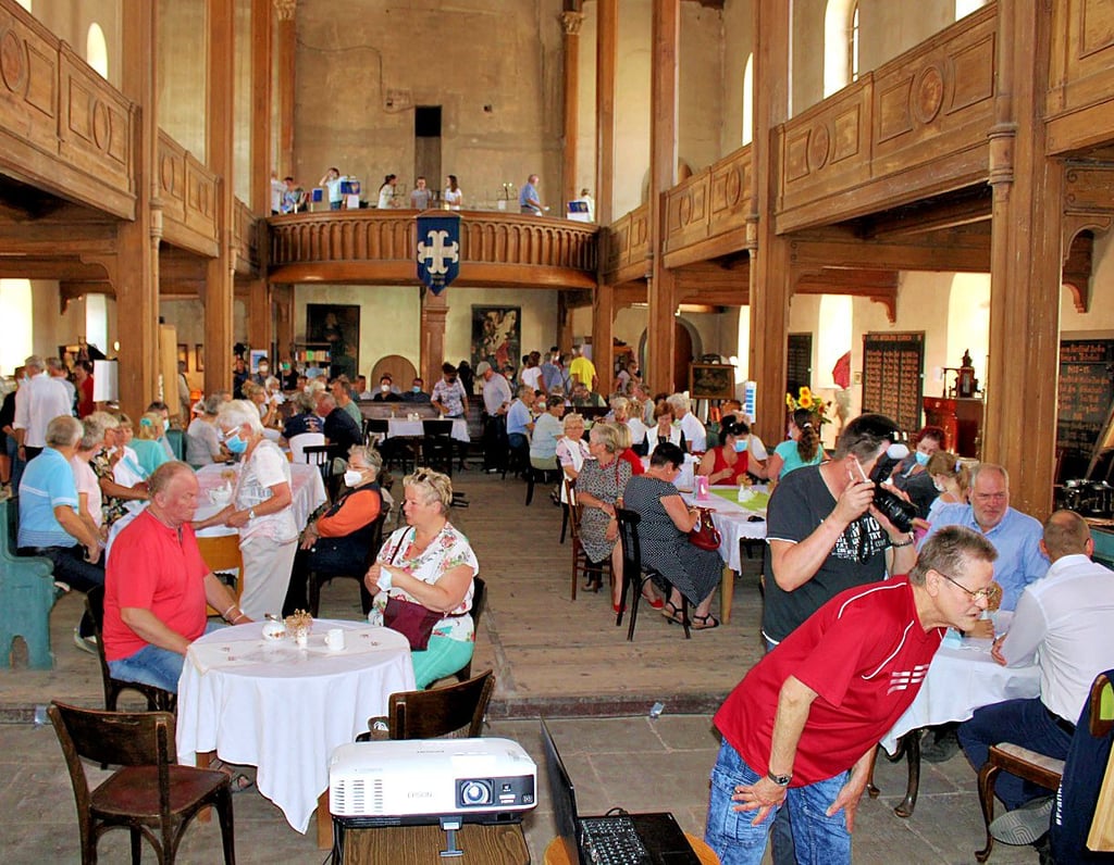 Die Stadtkirche war zur Glockeneinweihung gut besucht.