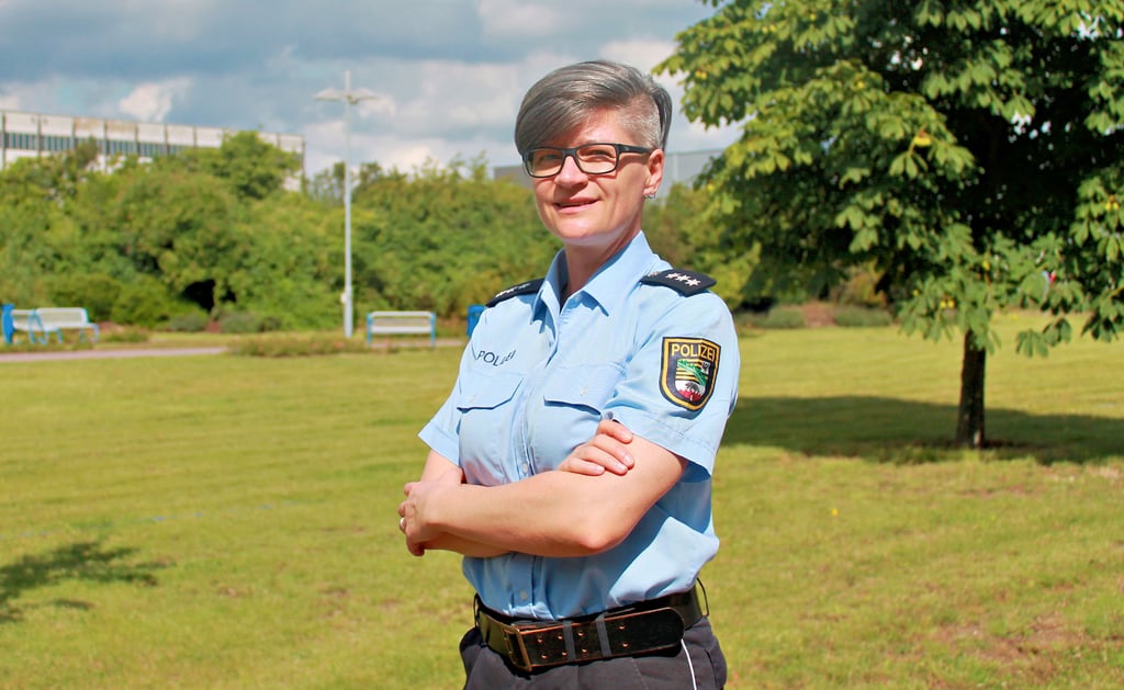 Grit Merker ist Ansprechperson für die Belange von Lesben, Schwulen, Bisexuellen, Trans* und intergeschlechtlichen Menschen bei der Polizei