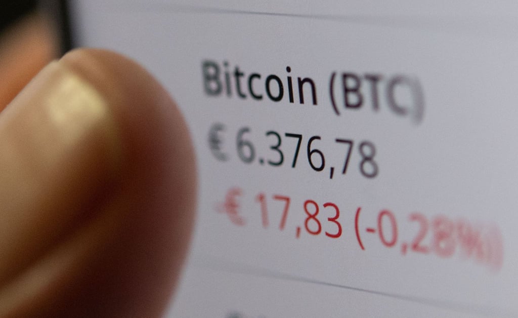 Die Betrüger versprachen Interessenten erfolgsversprechende Investments etwa in Kryptowährungen - doch die existierten gar nicht (Symbolbild).