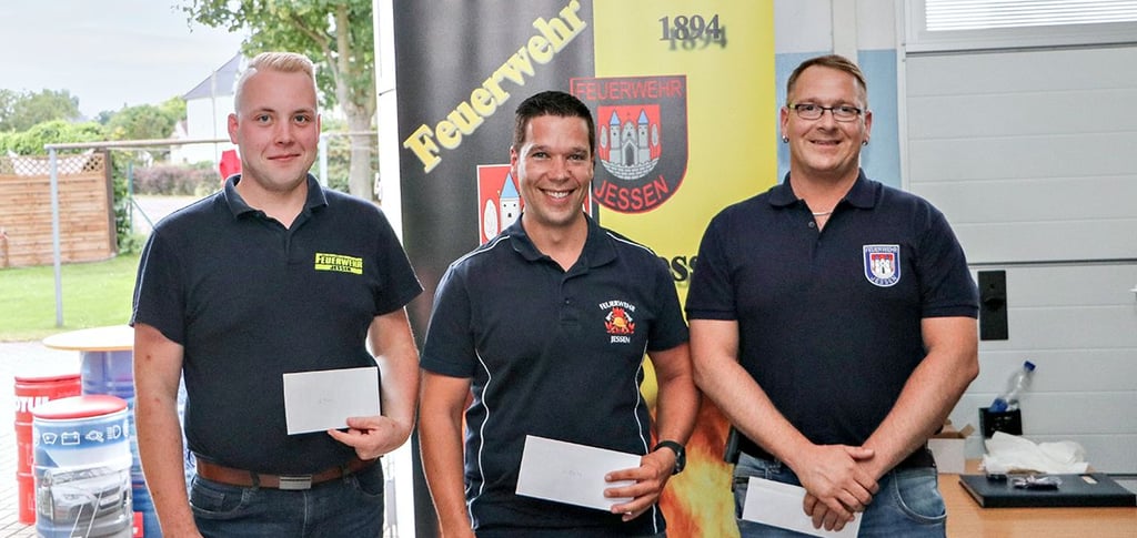 Für ihre herausragende Dienstbeteiligung wurden in der Jahreshauptversammlung geehrt Marcel Böhme (rechts), der den ersten Platz belegte, vor Michael Peschel (Mitte) und Justin Busse.