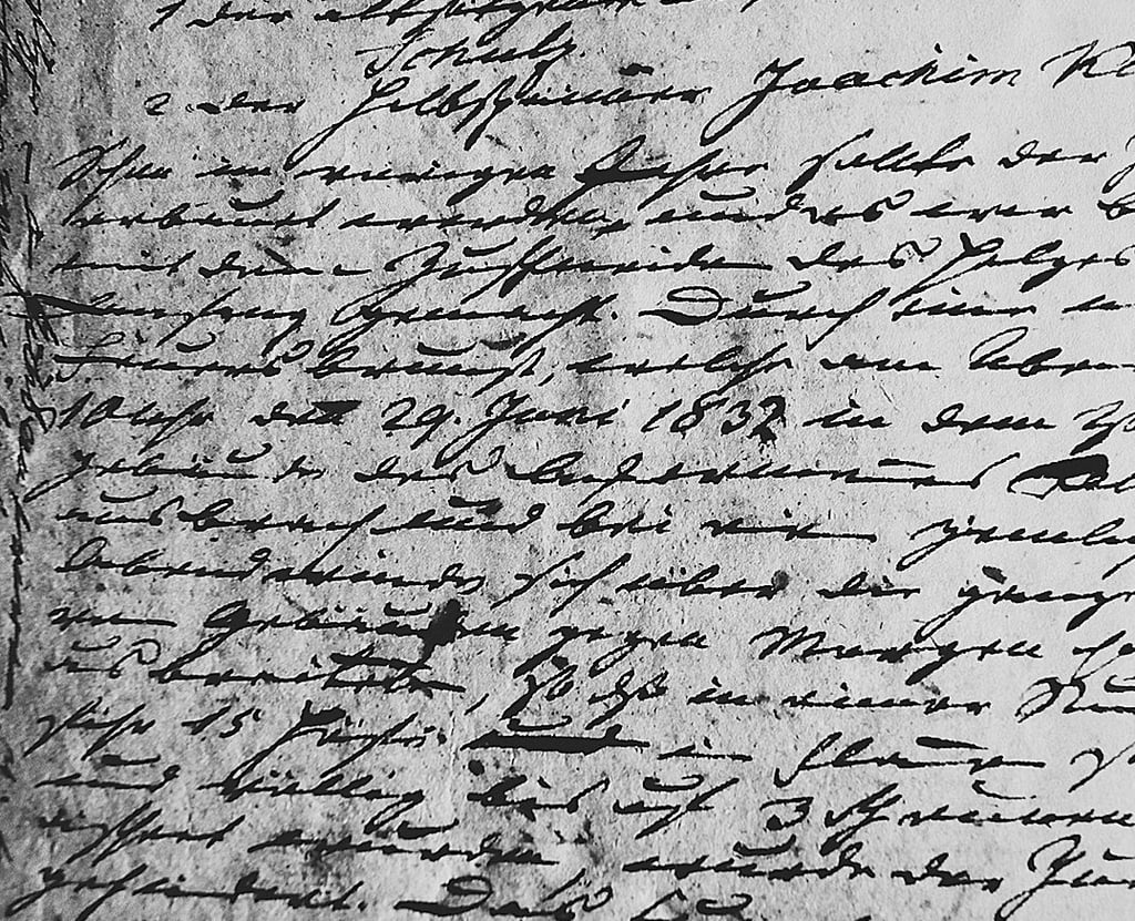 Über den Brand von 1832 hatte Pfarrer Matthias Hildebrand im Kirchenbuch berichtet. Repro: Elke Weisbach