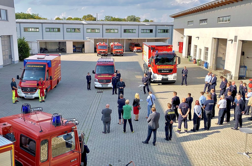 Drei neue Einsatzfahrzeuge sind am Mittwochnachmittag in der Berufsfeuerwehr übergeben worden.