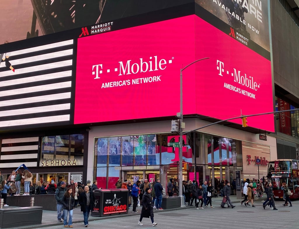 Die Gesamtkundenzahl von T-Mobile US erreicht zum Ende des 2. Quartals knapp 105 Millionen - fast 6,5 Millionen mehr als ein Jahr zuvor.